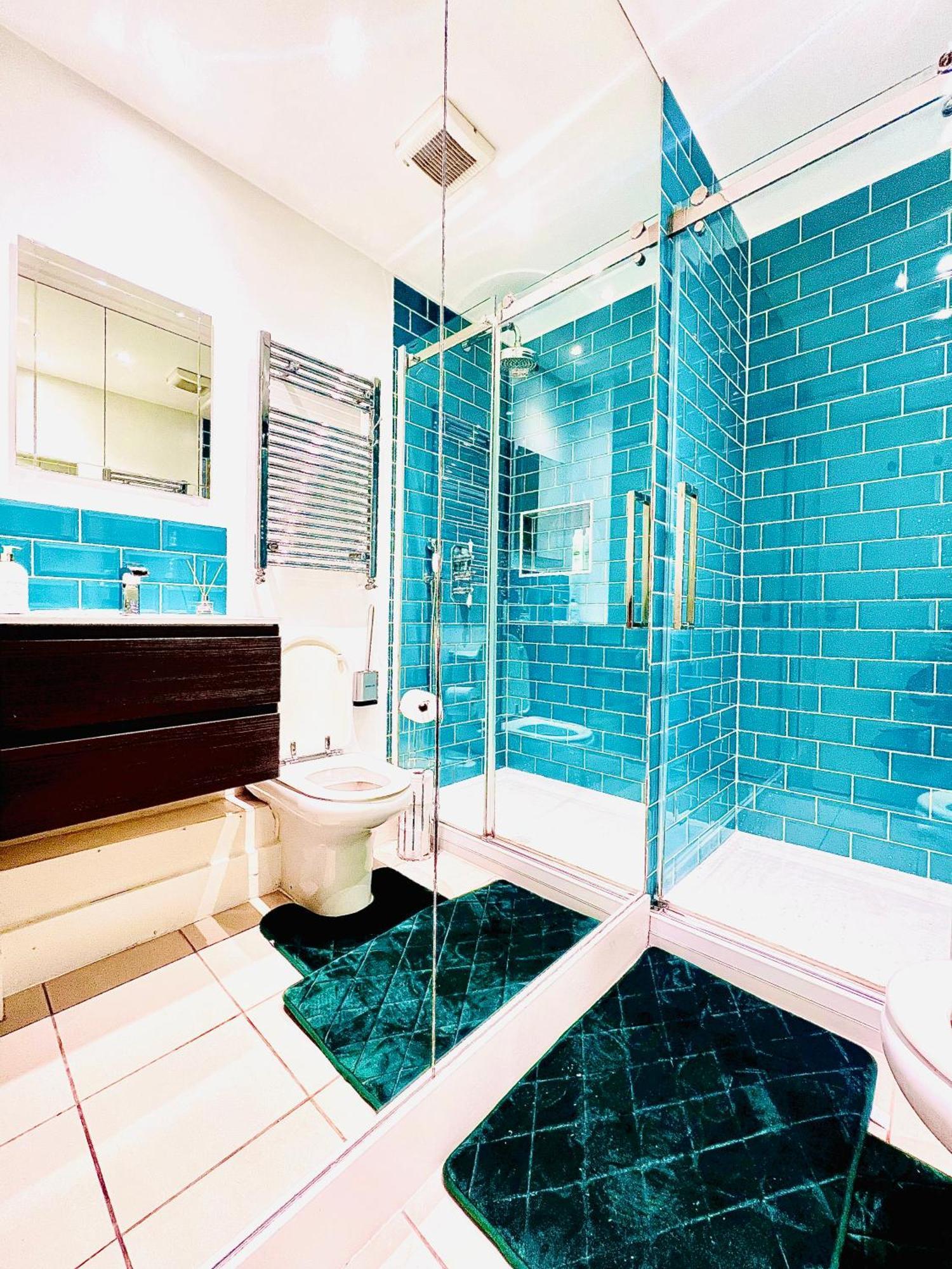 Luxxe Apartments, Kensington & Chelsea, Prime Location, With Many Stations, Westfield Shopping Centre Mins Away Walk Apartamento *